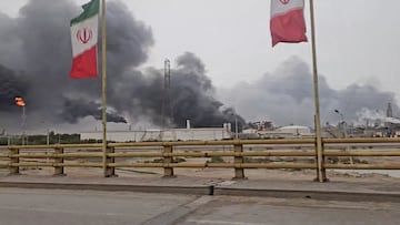 Smoke rises after strikes on the Mahshahr Petrochemical Zone in Bandar Mahshahr County, Khuzestan Province, Iran, in this handout picture released April 4, 2026, and obtained from a social media video. SOCIAL MEDIA/via REUTERS THIS IMAGE HAS BEEN SUPPLIED BY A THIRD PARTY. MANDATORY CREDIT. NO RESALES. NO ARCHIVES. VERIFICATION LINE: Reuters confirmed the location from the flare and smoke stacks, towers, plant buildings, road layout and trees, which matched satellite imagery of the Mahshahr Petrochemical Zone. Coordinates of the area: 30.452590, 49.084840. The date when the video was filmed could not be independently verified, but no older version was found posted online before April 4. Iranian state media reported air strikes at a petrochemical zone in southwestern Iran on Saturday. The Israeli military said that the Israeli Air Force struck infrastructure at a petrochemical complex in Mahshahr, in southwestern Iran, on the same day.