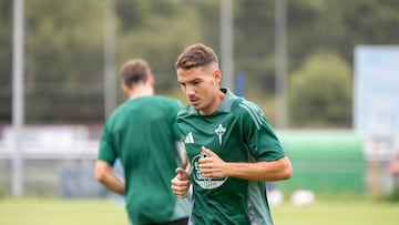 Manu Vallejo no encuentra hueco en el Racing de Ferrol.