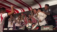 Euforia 'chiva' interrumpe la conferencia de Almeyda