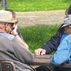 ¿Cuándo se cobra la pensión y paga extra de enero? Las fechas de cobro en cada banco