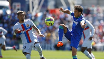 Luis Milla no podrá jugar esta vez contra el Barcelona por culpa de una lesión.