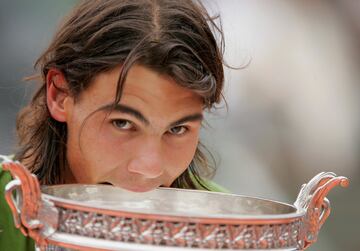 Mordida a su primer torneo de Grand Slam, el Roland Garros de 2005. Se convirtió en el en el octavo jugador hispano en conseguirlo, después de Manuel Santana, Andrés Gimeno, Manuel Orantes, Sergi Bruguera, Carlos Moyà, Albert Costa y Juan Carlos Ferrero.