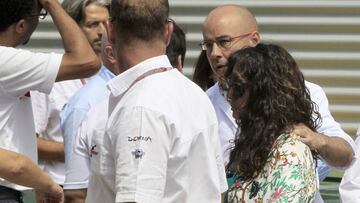 María Horrach, madre del piloto mallorquín Luis Salom, en el circuito de Montmeló el trágico día del accidente.