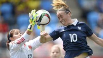 La arquera de la Selección Colombia durante el partido contra Francia.
