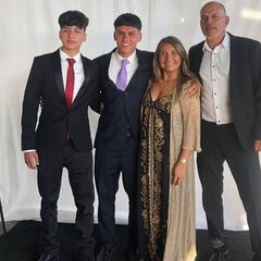 “Mi hijo llegó a Católica a los 8 años, verlo anotar su primer gol fue como una película; me lo grité todo y después lloré”