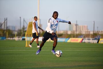 Con 10 jugadores inició la concentración de la Selección Colombia en Barranquilla con miras a los juegos ante Perú y Argentina.