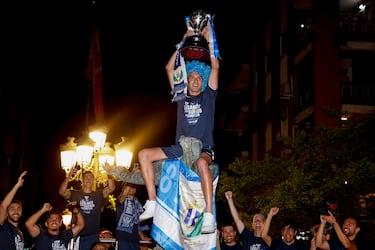 Legans, fiesta de noche y de da