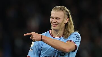 “¿Si Haaland tiene una cláusula para 2024? Una señora sabe cuándo callarse...”