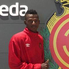 Liverpool snap up Colombian whizz kid Anderson Arroyo