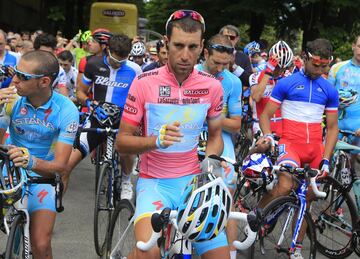 El italiano ganó la gran vuelta de su país en 2013. Le acompañaron en el podium Rigoberto Urán y Cadel Evans.