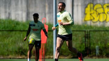 Anaitz Arbilla durante un entrenamiento en Atxabalpe