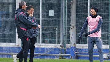 19/02/22 
 Entrenamiento 
 RCD Espanyol
 Vicente Moreno (e) RCD Espanyol
 Raul de Tomas (11) RCD Espanyol