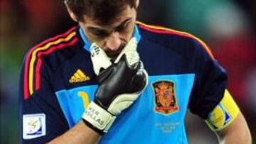 Casillas: "El vestuario está triste, insatisfecho y de bajón"