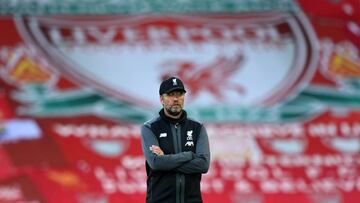 LIVERPOOL, ENGLAND - JUNE 24:  Liverpool manager Jurgen Klopp looks on prior to the Premier League match between Liverpool FC and Crystal Palace at Anfield on June 24, 2020 in Liverpool, England. (Photo by Shaun Botterill/Getty Images)