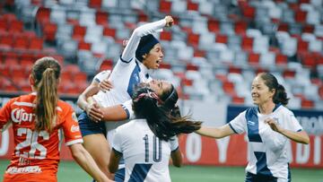 Con anotaciones tempraneras en el primer y segundo tiempo, la "Franja" vence a las "Diablitas" por marcador de 2 goles por cero; Mariela Jiménez e Ivonne Najar fueron las anotadoras.