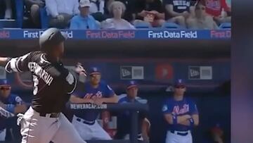 ¡24M de visitas! Se le escapa el bate en dirección a la tribuna y lo que ocurre es de película