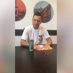 Diego Alves a lo Biglia: firma con el Flamengo... ¡y dice Valencia!