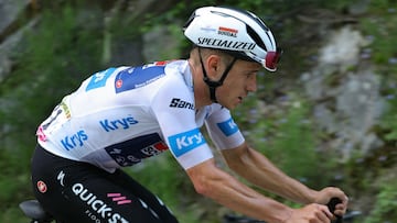 Remco Evenepoel, ciclista de Soudal Quick-Step Team, en acción durante la etapa 15 del Tour de Francia.