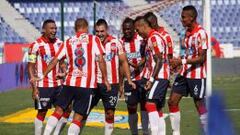 Macnelly, Viera y Toloza pintan de rojiblanco el 11 ideal