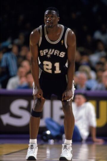 Dominique Wilkins con los San Antonio Spurs en 1997.