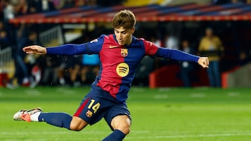Soccer Football - LaLiga - FC Barcelona v Sevilla - Estadi Olimpic Lluis Companys, Barcelona, Spain - October 20, 2024 FC Barcelona's Pablo Torre scores their fourth goal REUTERS/Albert Gea
