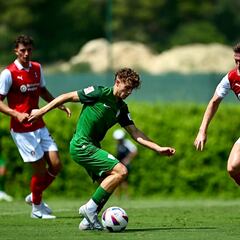 El Valencia quiere al juvenil del Elche Mario Guilabert