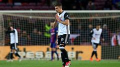 Gabriel Paulista, concentrado en el Camp Nou.