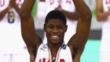 Malik Newman, alza la copa.