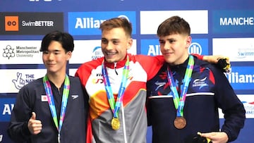 Íñigo Llopis, campeón del mundo en una lluvia de medallas