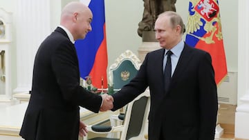 Infantino y Putin en su reunión en el Kremlin.