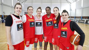 14/11/18 ENTRENAMIENTO SELECCION ESPAÑOLA ESPAÑA DE BALONCESTO FEMENINO
LETICIA ROMERO PAULA GINZO MARIA ARAUJO BELEN ARROJO MARIA CONDE Y NOGAYE LO