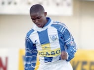 Jugó 28 partidos con el Leganés entre 1997-98 y marcó 3 goles.