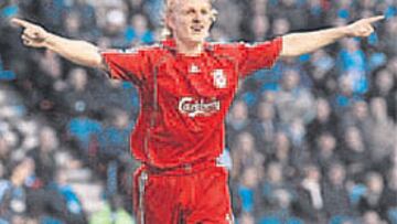 Kuyt se exhibió en el Camp Nou en un gran partido.