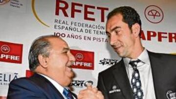 <b>NUEVA ETAPA. </b>Muñoz y Costa, en su debut oficial como capitán.