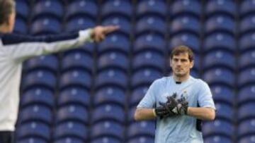 Casillas logra el récord de imbatibilidad en la Champions