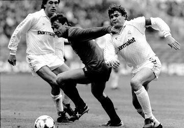 Michael Robinson contra el Real Madrid.