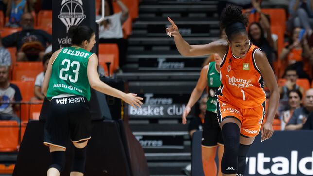 La Liga Femenina Endesa se estrena en AS con triunfo para el Valencia Basket