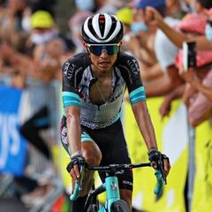 Esteban Chaves iría por el maillot de lunares en el Tour 2022