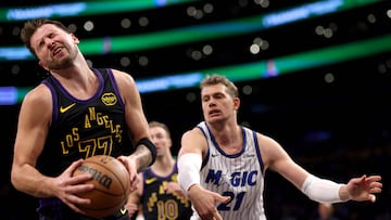 Luka Doncic y Mo Wagner -