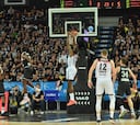El Bilbao Basket hace la mitad de la faena