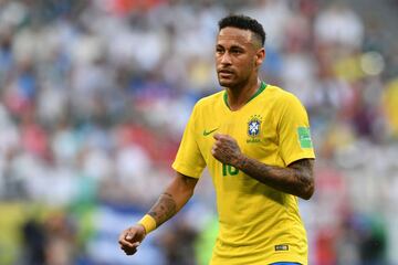 A pesar de que suele exagerar las faltas y las críticas que ha habido en su entorno por ello, nadie puede cuestionar la calidad del futbolista del PSG. Neymar marcó un gol y dio la asistencia del otro para meter a Brasil a los Cuartos de Final.