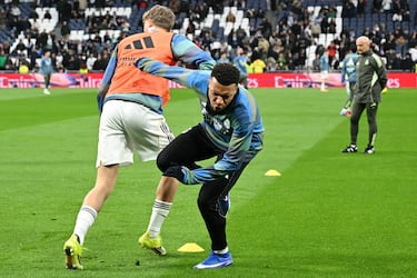 Así fue el susto de Dean Huijsen sobre el delantero francés del Real Madrid, Kylian Mbappé.