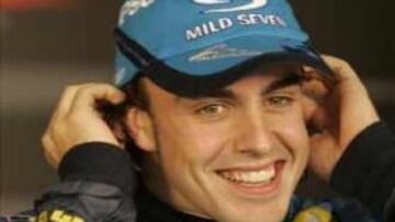 <B>OCTAVA POLE.</B> Alonso no da lugar a la sorpresa y saldrá desde la primera línea.