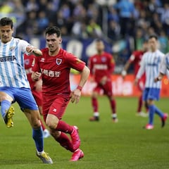 Un gol de Adrián en el 90’ da al Málaga alegría y esperanza