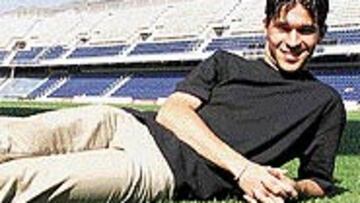 <B>SORPRESA</b>. El Atlético apuesta por la juventud de Luis García para cubrir la banda izquierda.