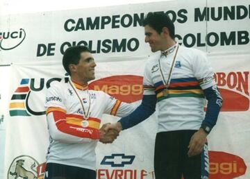 Olano e Indurain, en el podio de la prueba de fondo.