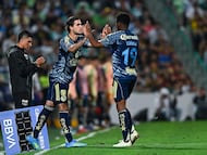 Salas entra por la 'Pantera' Zúñiga.