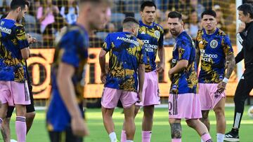 Inter Miami's Argentine forward #10 Lionel Messi steps on the pitch for warm up ahead of the Major League Soccer (MLS) football match between Inter Miami CF and Los Angeles FC at BMO Stadium in Los Angeles, California, on September 3, 2023. (Photo by Frederic J. Brown / AFP)