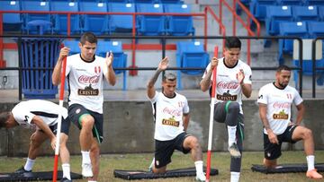 Yot&uacute;n y Tapia, en duda para enfrentar a Colombia