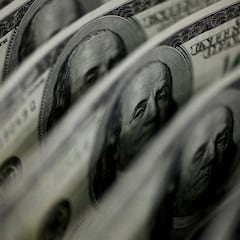 Checks for almost $1,000 in aid in New York: You can apply until January and these are the requirements